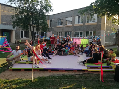 А у нас во дворе…