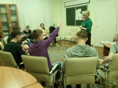 22 декабря 2017г. Тренинг «Умение дарить подарки» (в рамках клуба для подростков «Семейная азбука»)